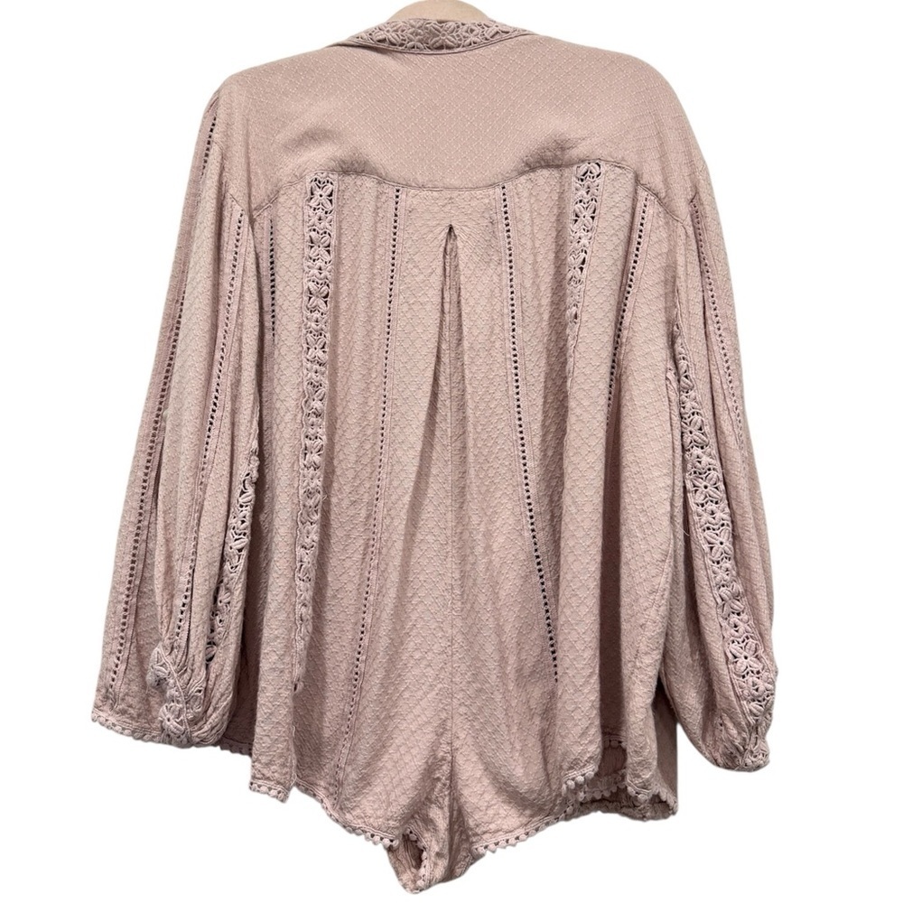 Free People Mean it Romper oversized crochet deep V-neck dusty rose size XS - Picture 3 of 14